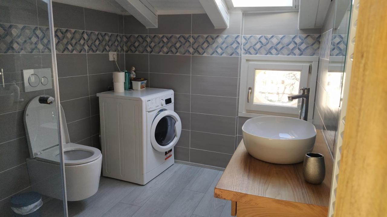 Appartement Un oeil sur la cathédrale à Aoste Extérieur photo